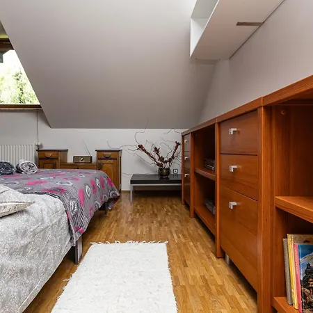 294 W Cieniu Drzew By Bookinghost Giebultow (Krakow)